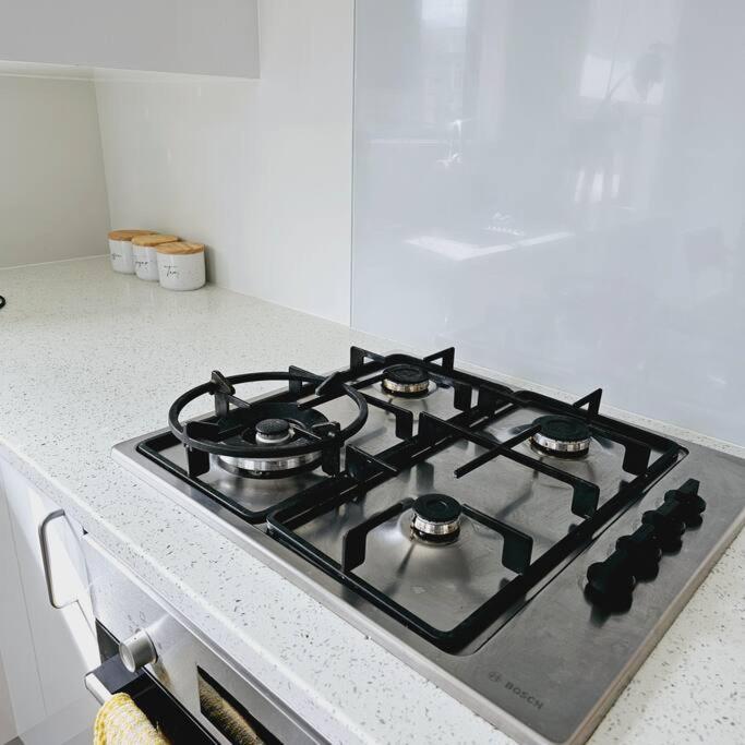 Entire House - Brand New 2 Bedroom House Lower Hutt Exterior photo
