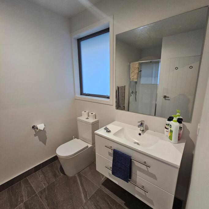Entire House - Brand New 2 Bedroom House Lower Hutt Exterior photo